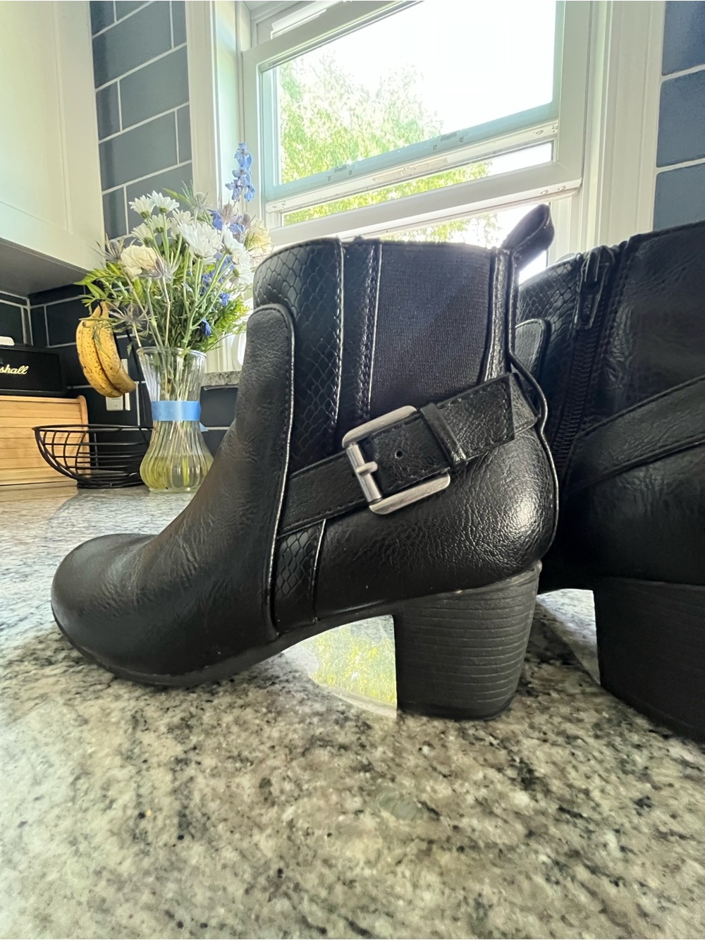 Croft & Barrow Ankle Boots 
Size 6 1/2 M
Color Black - Picture 3 of 6